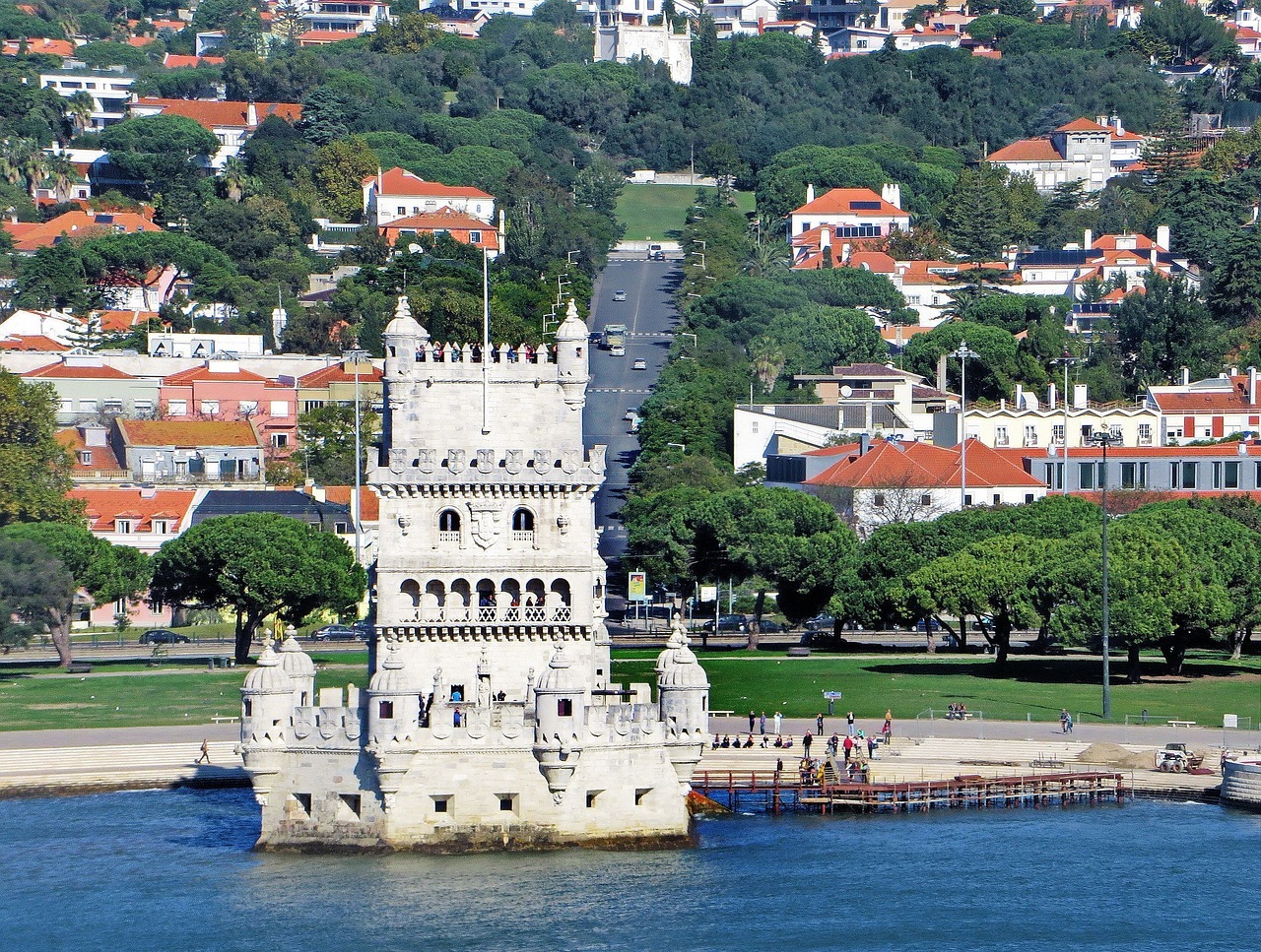 lisbon-1091346_1280
