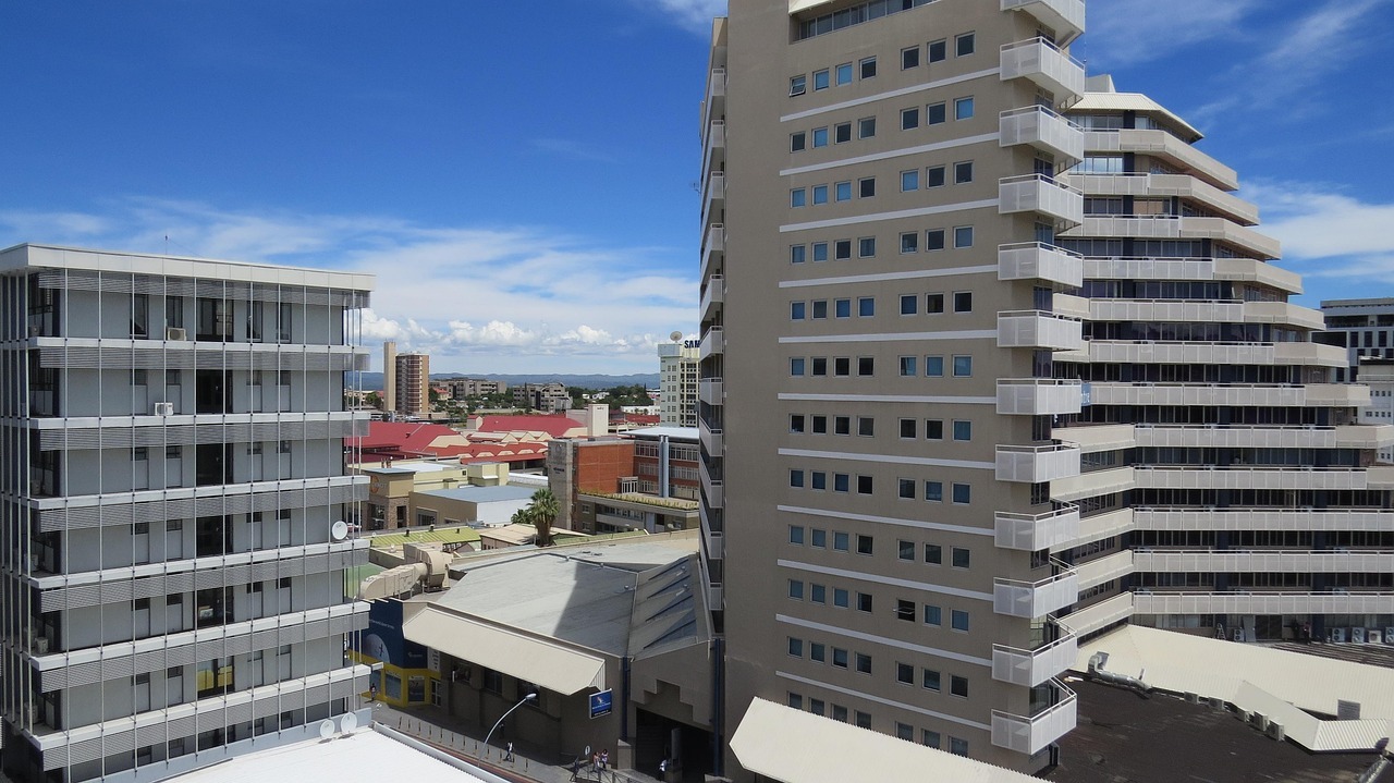 windhoek-269030_1280